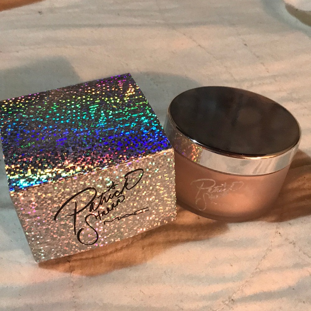 Mac • Patrick Star Setting Powder
